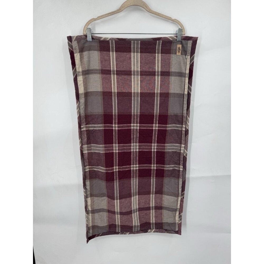UGG Australia Plaid Long Pillow Sham King Size Fleece Comfort Replacement Only 1